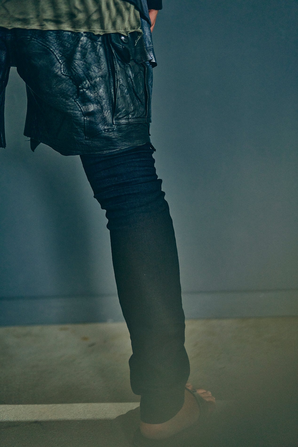 GOOD KARMA DEVELOPMENT LAZY Ezo Deer Shorts (BLACK)