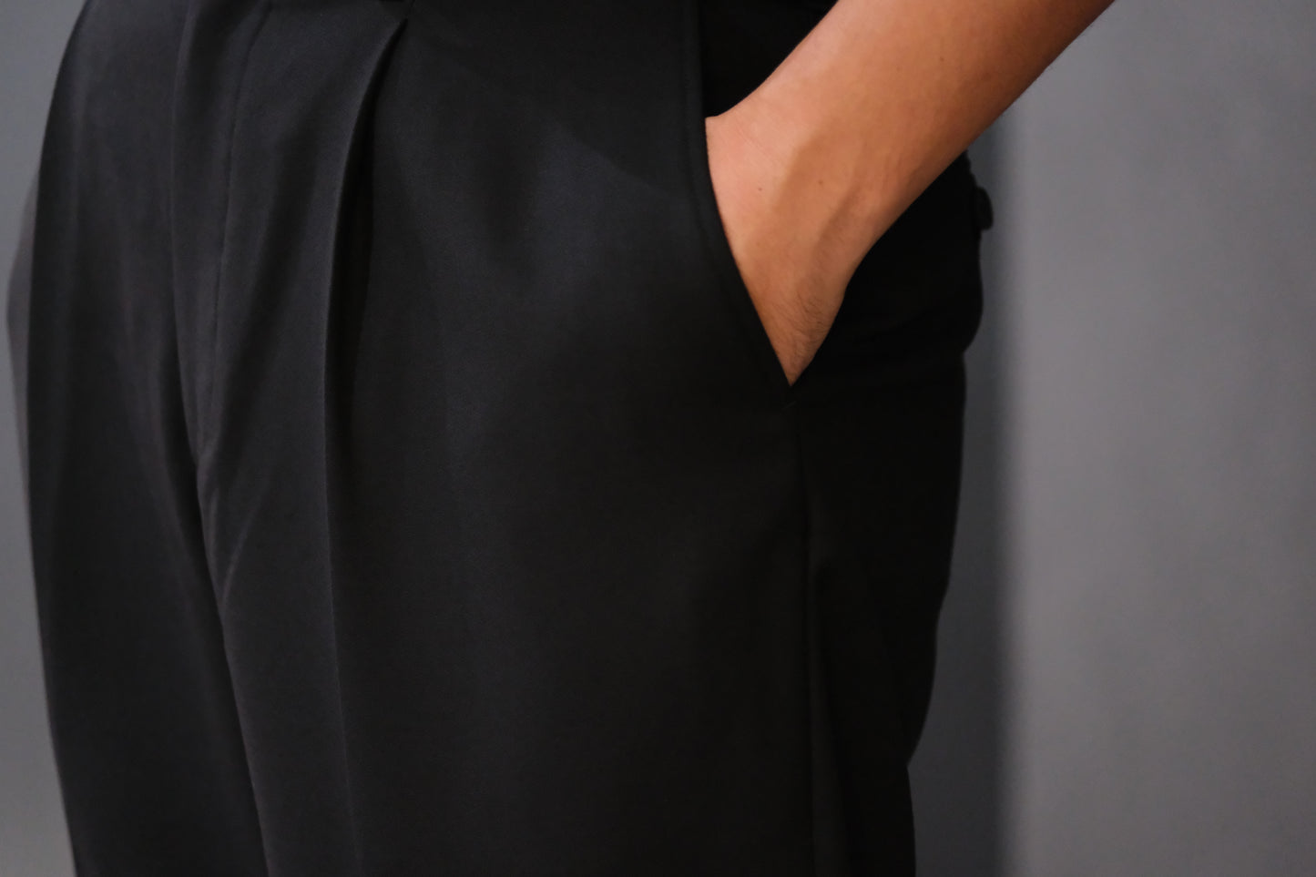 nonnotte/Draping One-Tuck Tapered Trousers/Drape Doeskin Cloth