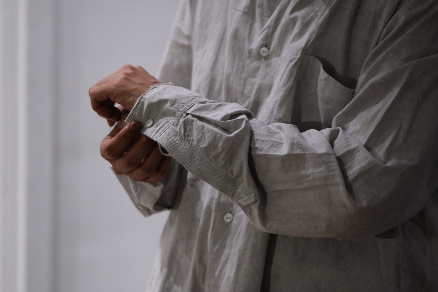 Wright. Oversized stand collar shirt
