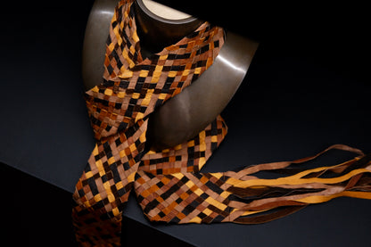 GOOD KARMA DEVELOPMENT /  Leather Stole"CASTRO" / BROWN