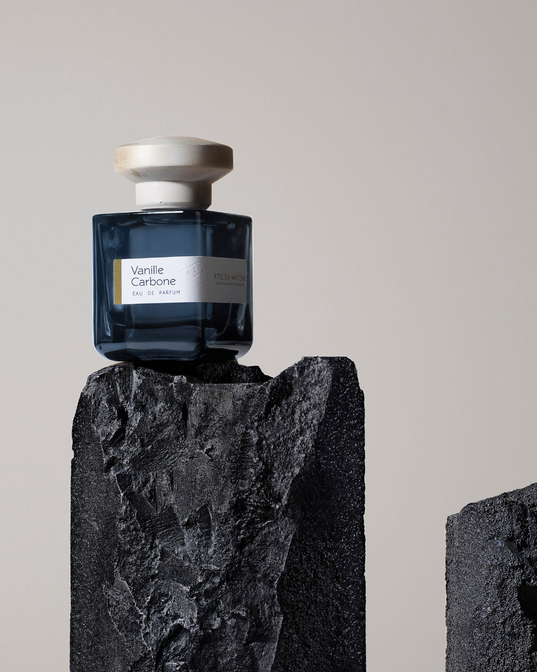 ATELIER MATERI / VANILLE CARBONE