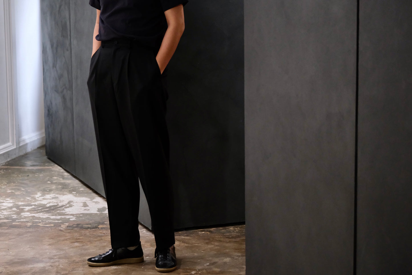 nonnotte/Draping One-Tuck Tapered Trousers/Drape Doeskin Cloth