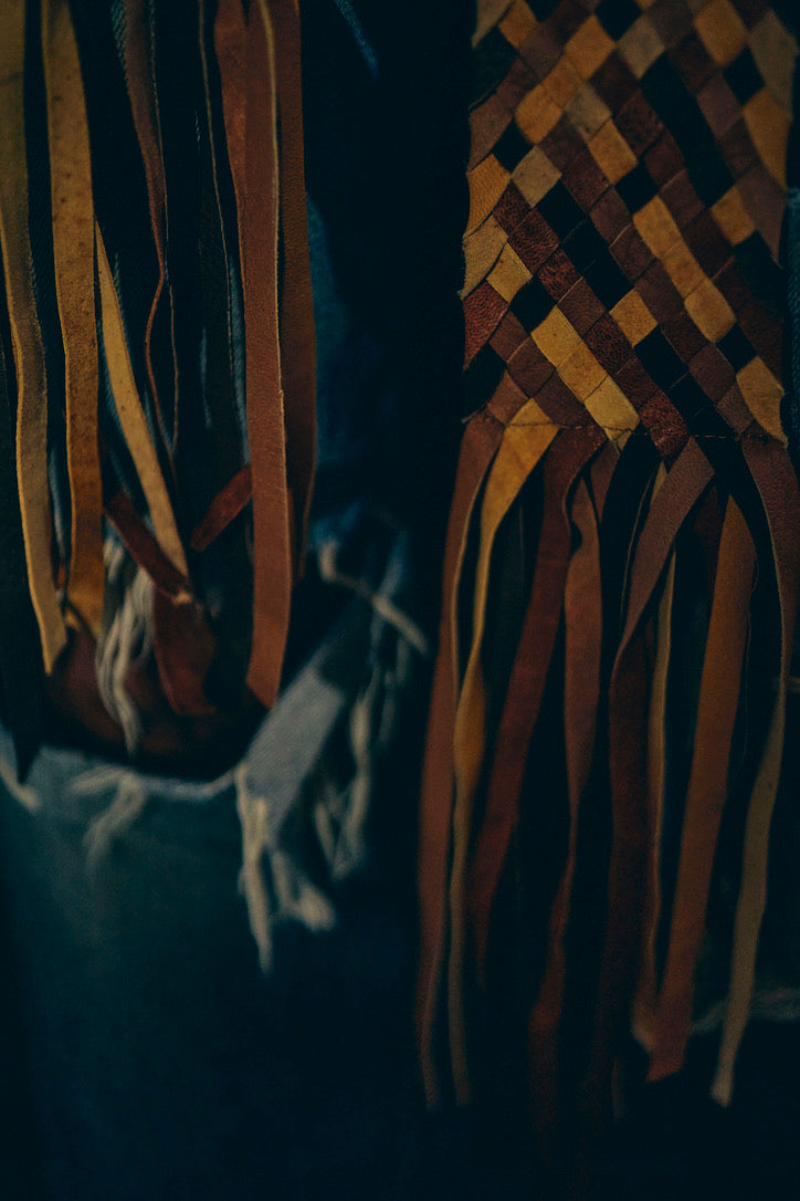 GOOD KARMA DEVELOPMENT /  Leather Stole"CASTRO" / BROWN