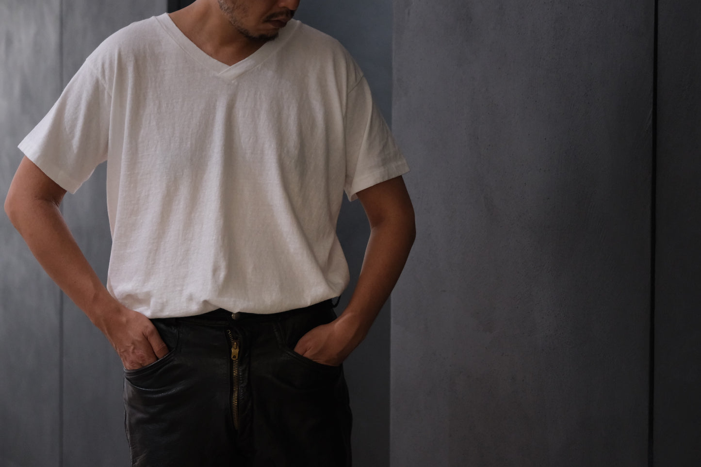 Special In Ordinary / 04 R.A.F. V-Neck Tee/ PLASTER