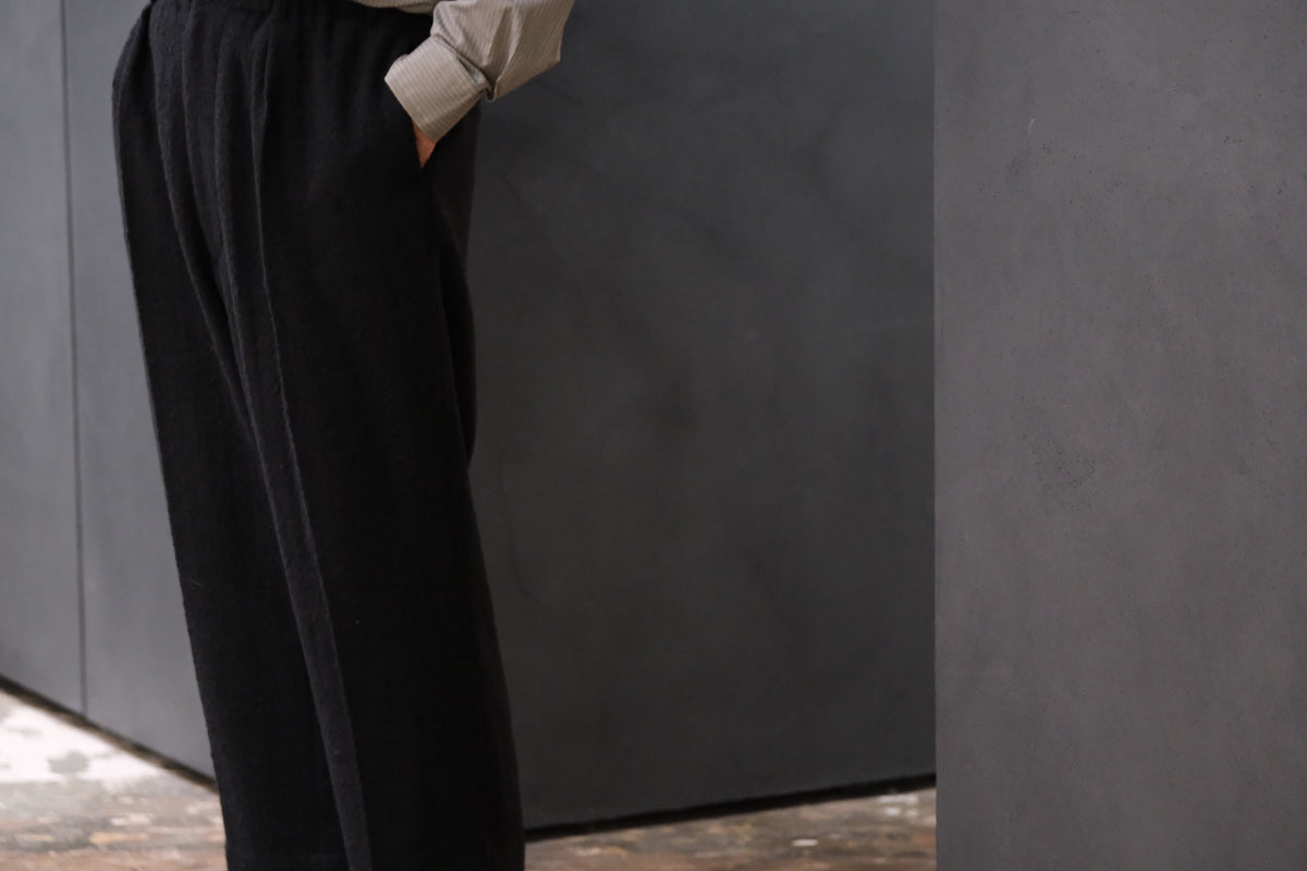 nonnotte/Elastic In-Tuck Wide Tapered Trousers/N Tweed 002