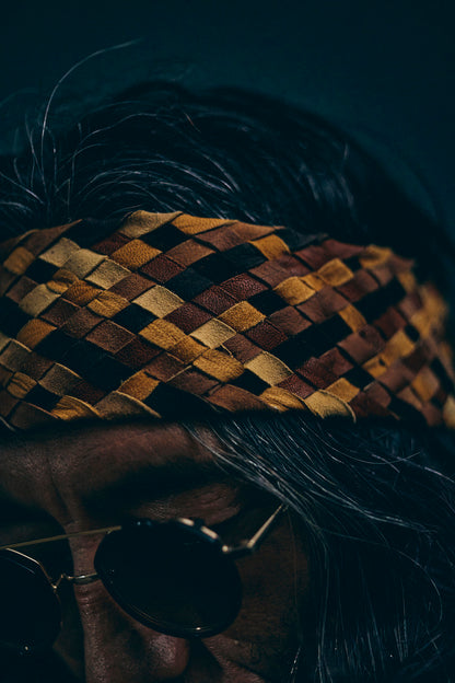 GOOD KARMA DEVELOPMENT /  Leather Stole"CASTRO" / BROWN
