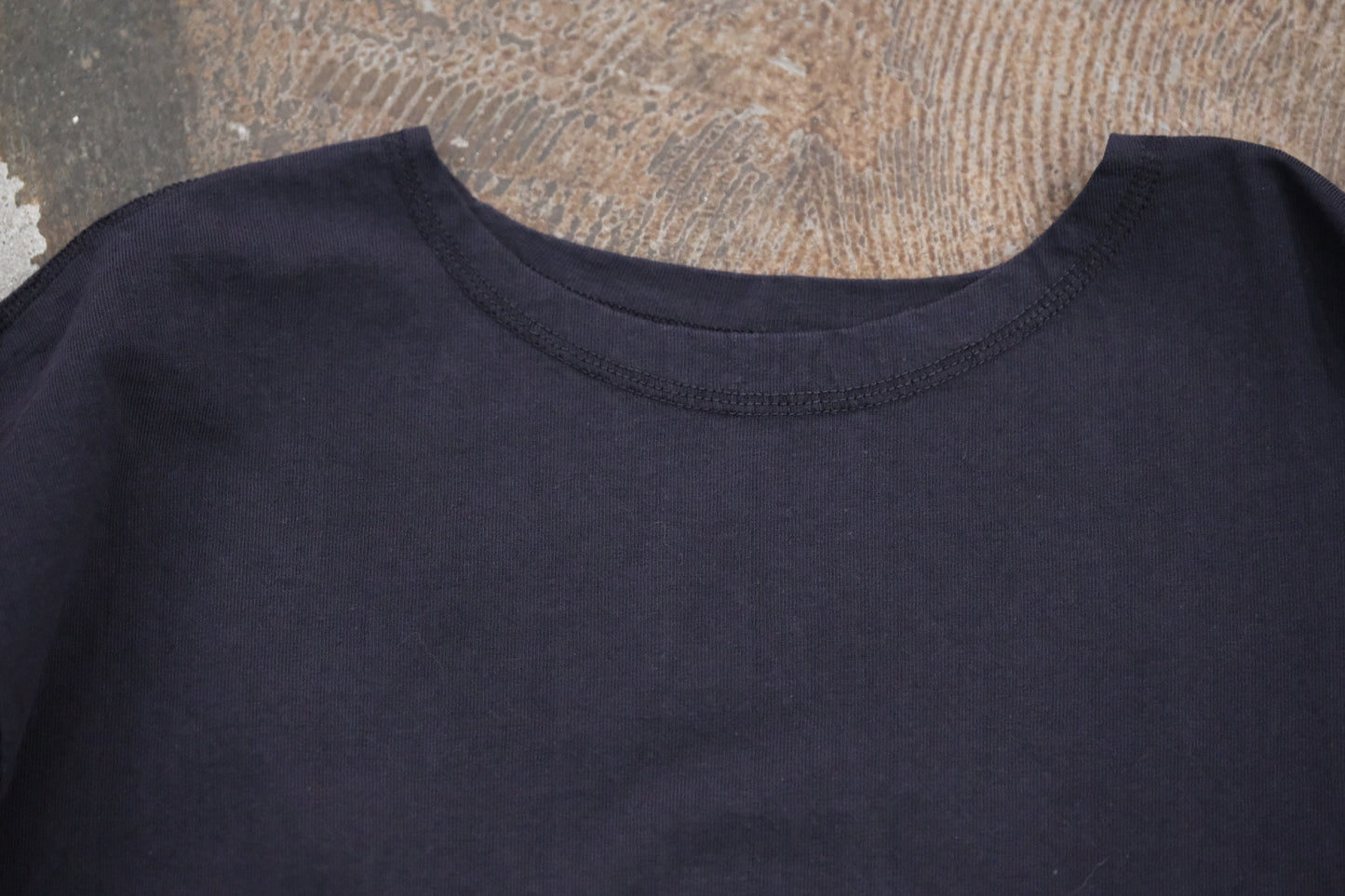 SPECIAL IN ORDINARY / 03 M.M.Boat-Neck Tee / BLACK ULTRAMARINE