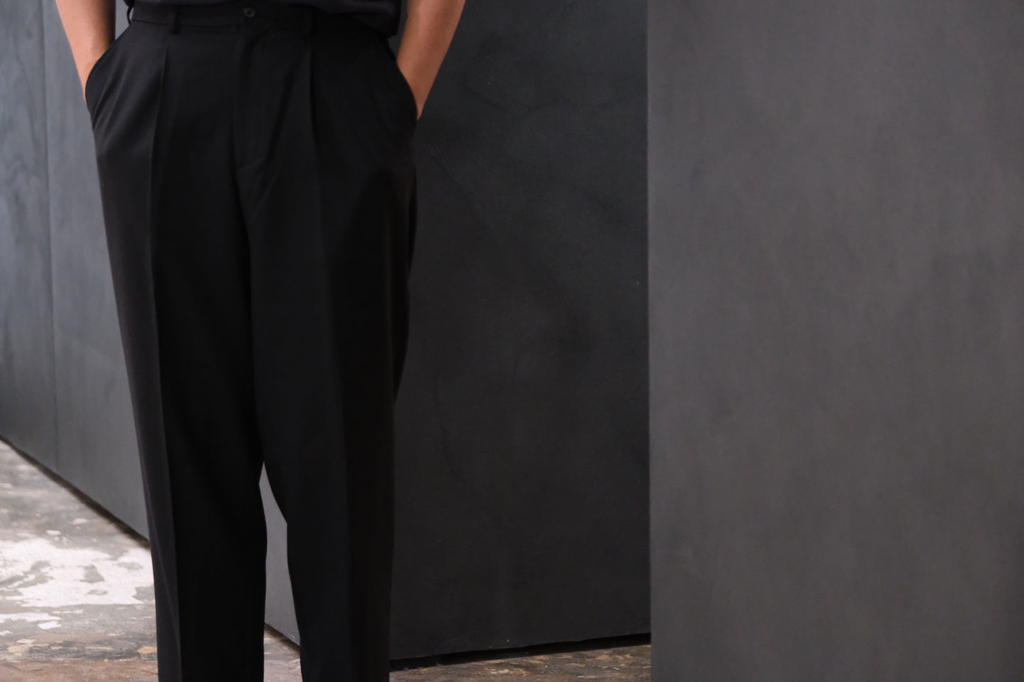 nonnotte/Draping One-Tuck Tapered Trousers/Drape Doeskin Cloth