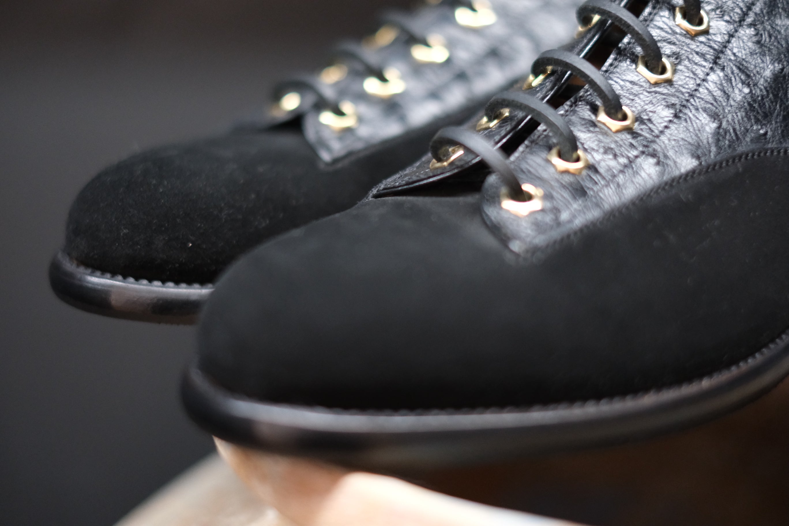 Le Yucca's / Y36623 OSTRICH BLACK MCKAY TOMOIA SUPERBUCK – Lister