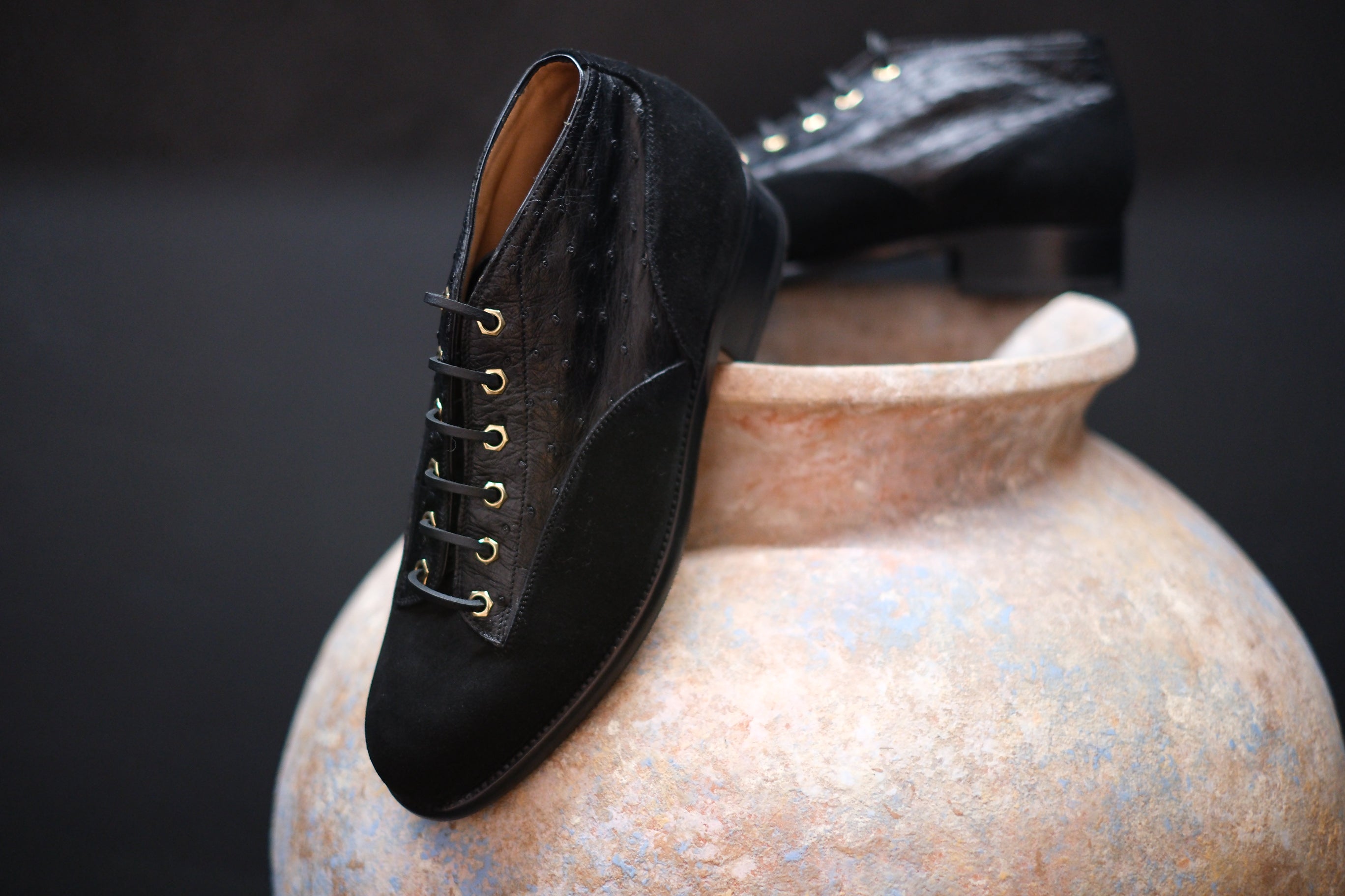 Le Yucca's / Y36623 OSTRICH BLACK MCKAY TOMOIA SUPERBUCK – Lister