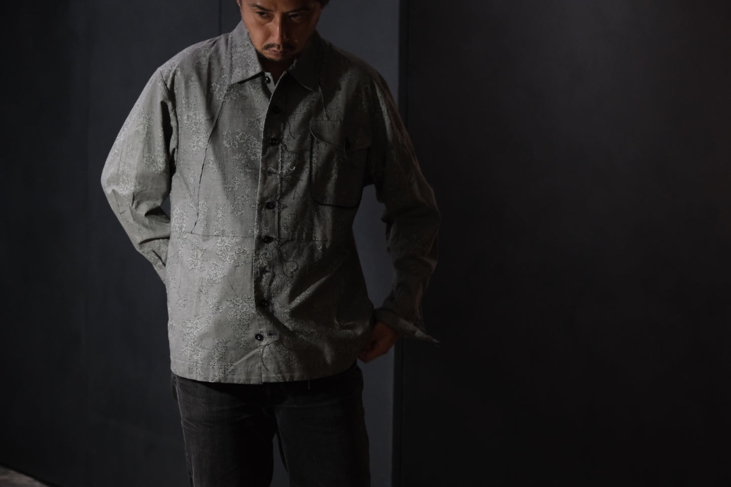 A TENTATIVE ATELIER /  Michael P. / FLOWER SHIRTS  RAW STITCHES WORKER SHIRT