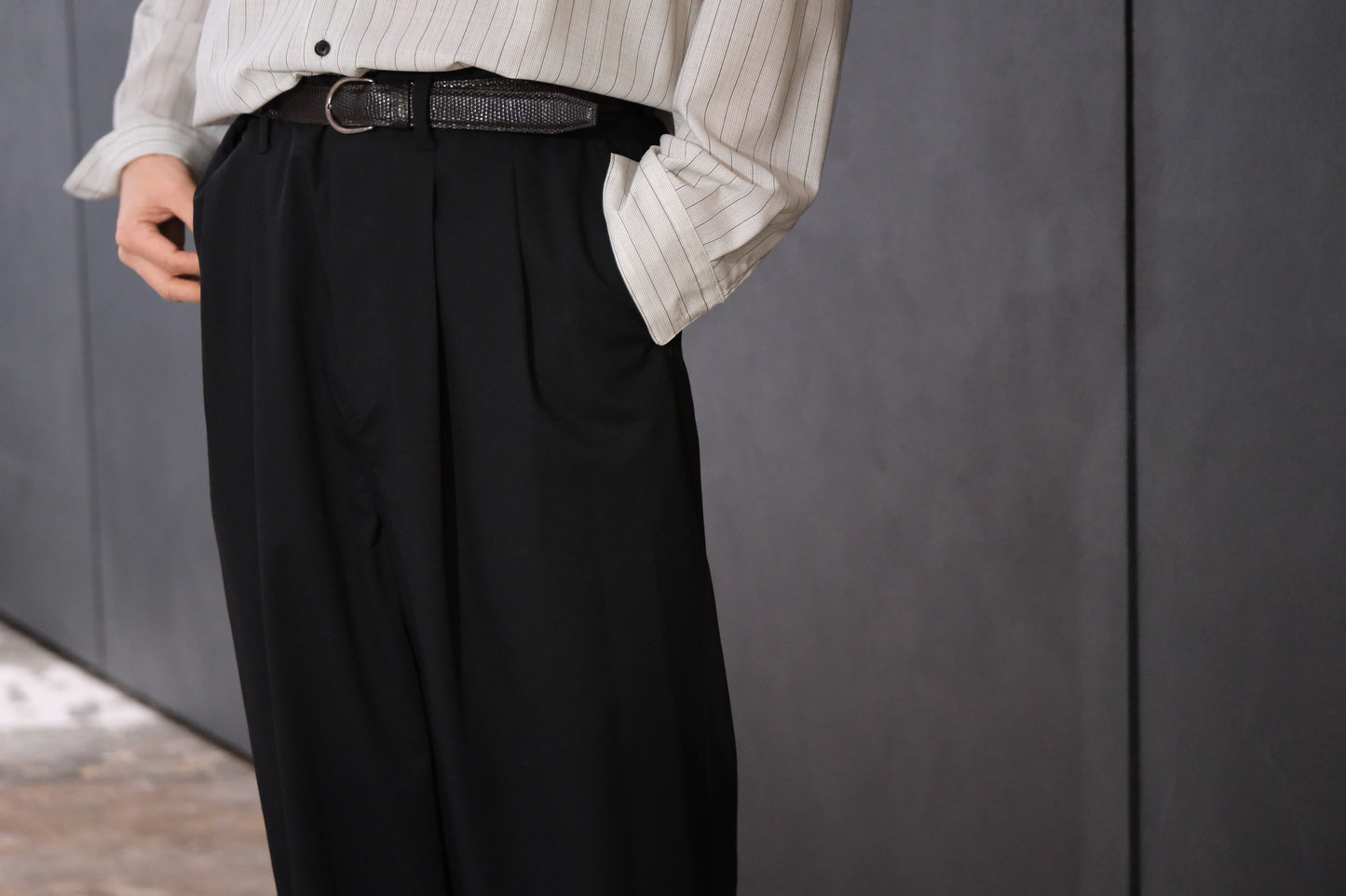 nonnotte / 2-Tuck Draw Cord Wide Trousers /  Eau de Tailleur