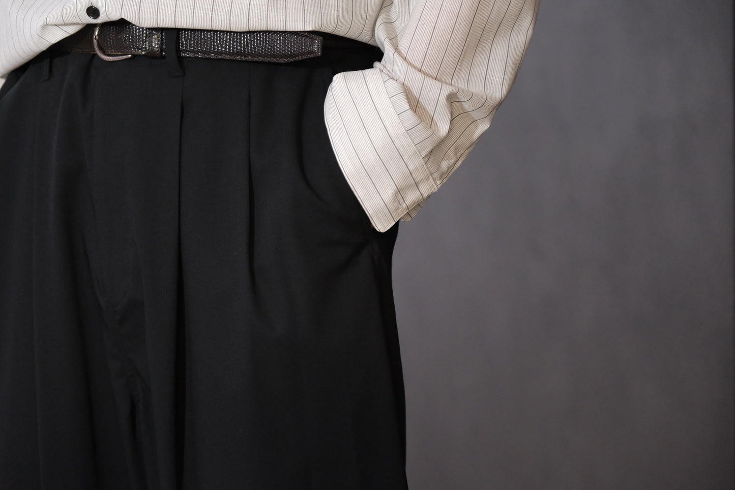 nonnotte / 2-Tuck Draw Cord Wide Trousers /  Eau de Tailleur