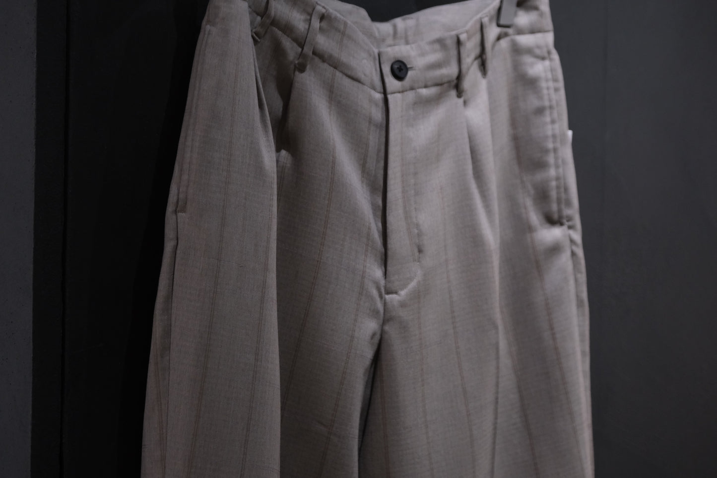 nonnotte / 2-Tuck Wide Tapered Trousers /  Wool/Silk Ghost Plaid