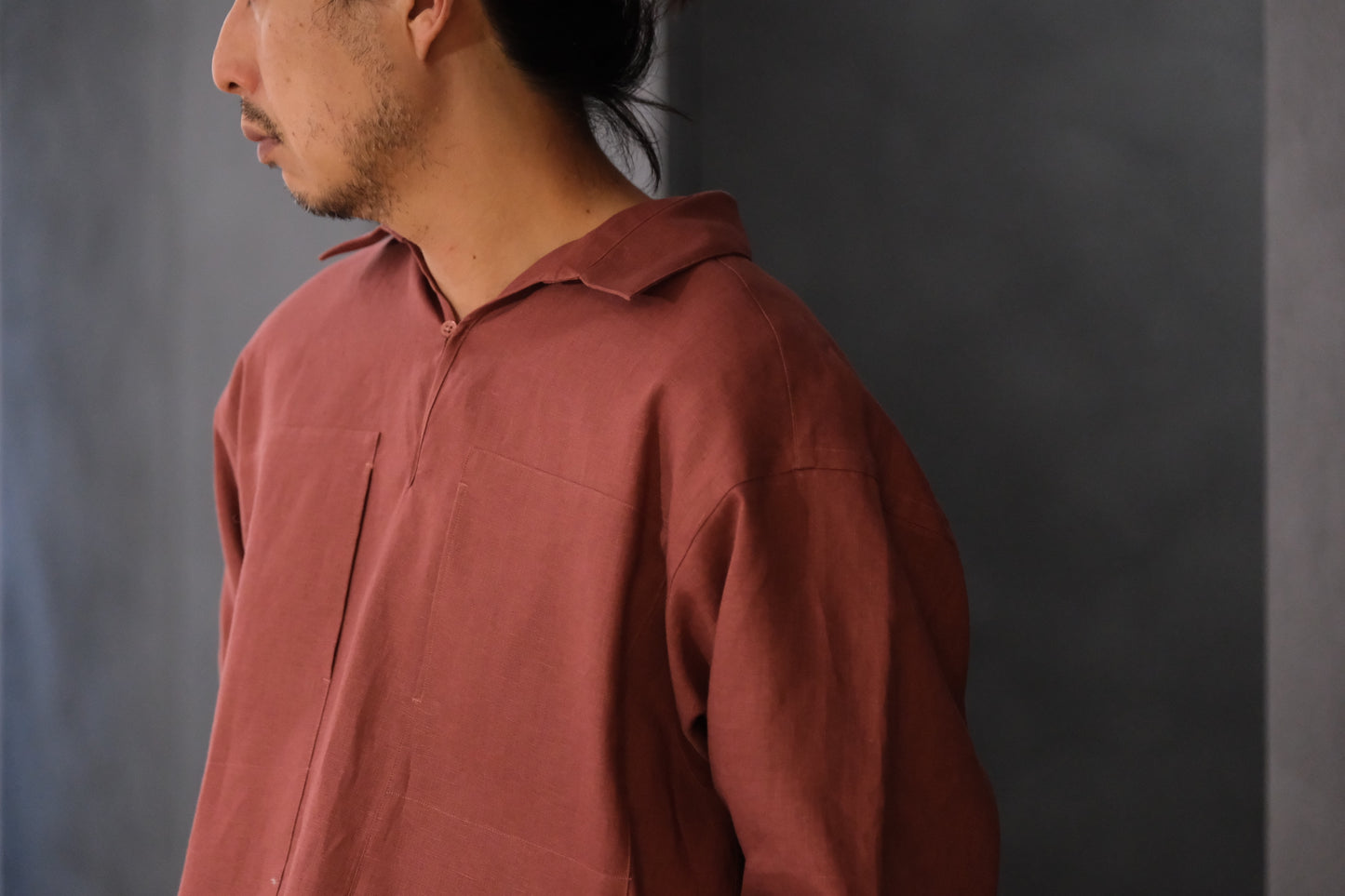 POSTELEGANT/ Linen Gathered Pull-Over Shirt/Dark Red