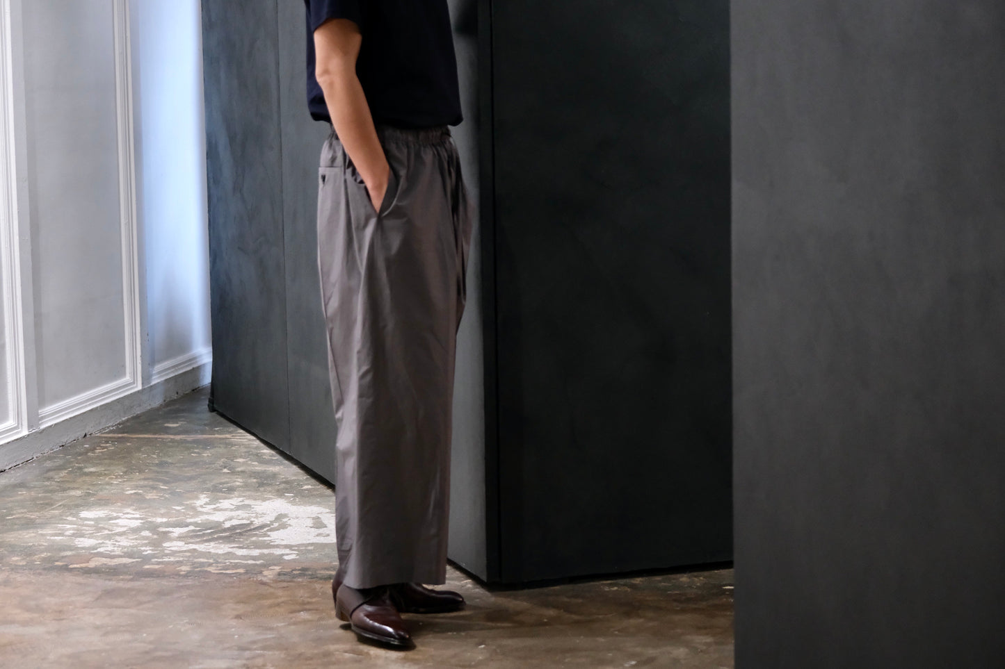 POSTELEGANT/ High Count Cotton Extra Wide Trousers