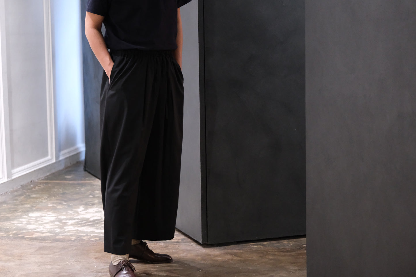 POSTELEGANT/ Wool Extra Wide Trousers