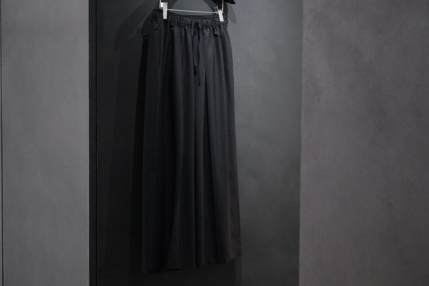 POSTELEGANT/ Wool Extra Wide Trousers