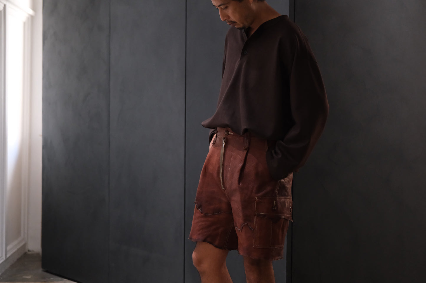 GOOD KARMA DEVELOPMENT  LAZY Ezo Deer Shorts (BROWN .)