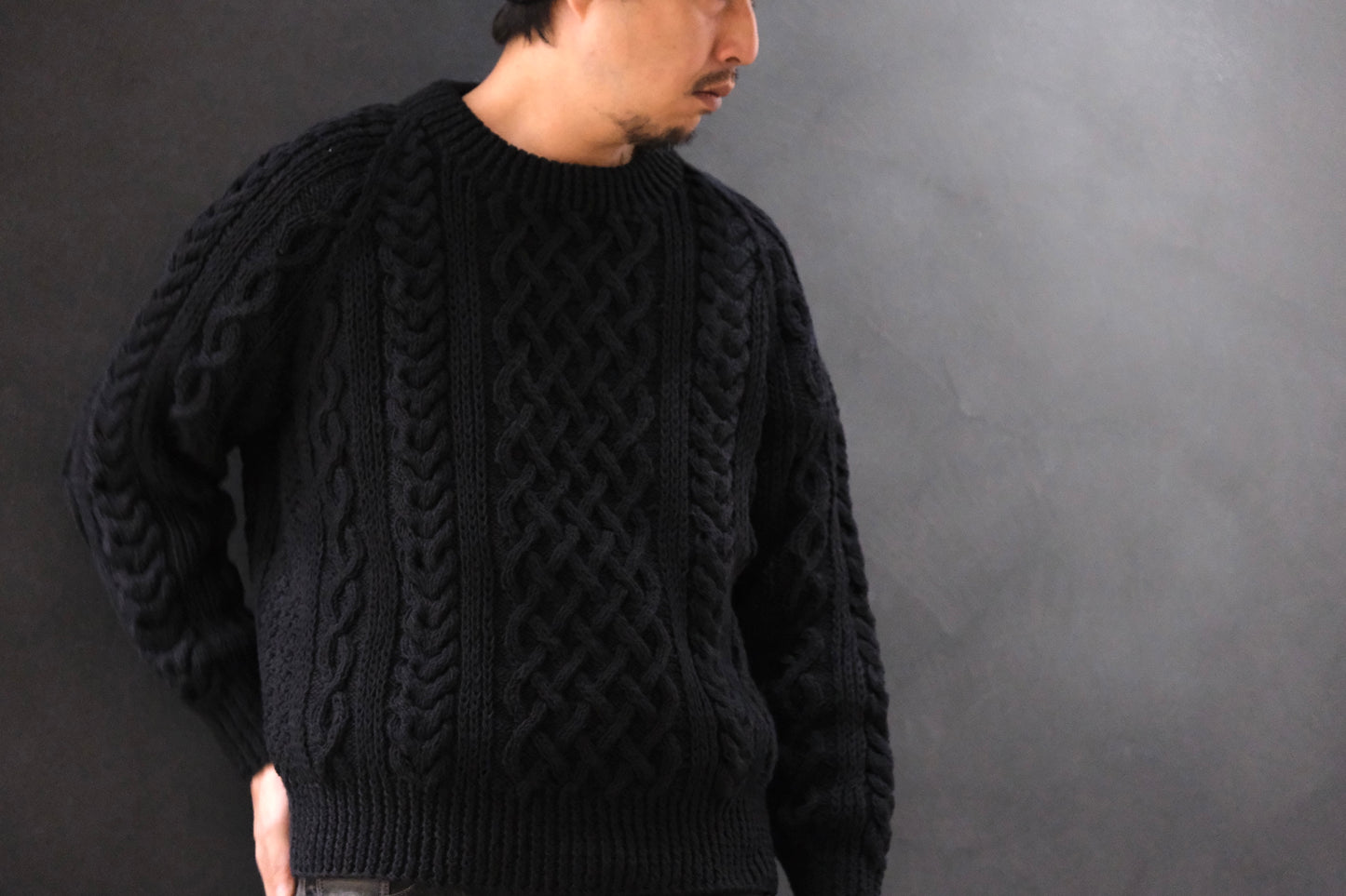 ALLEVOL /CABLE KNIT CREW 1A