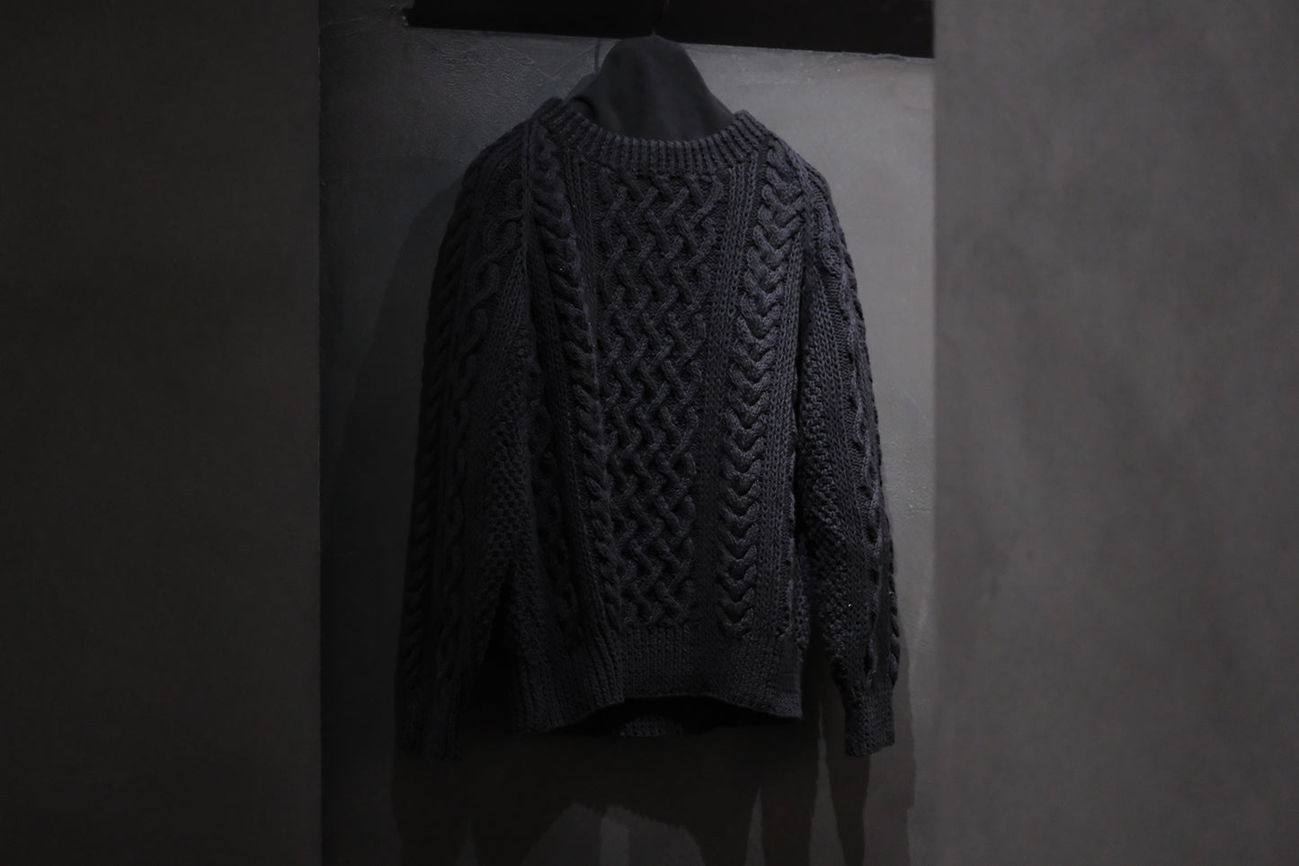 ALLEVOL /CABLE KNIT CREW 1A