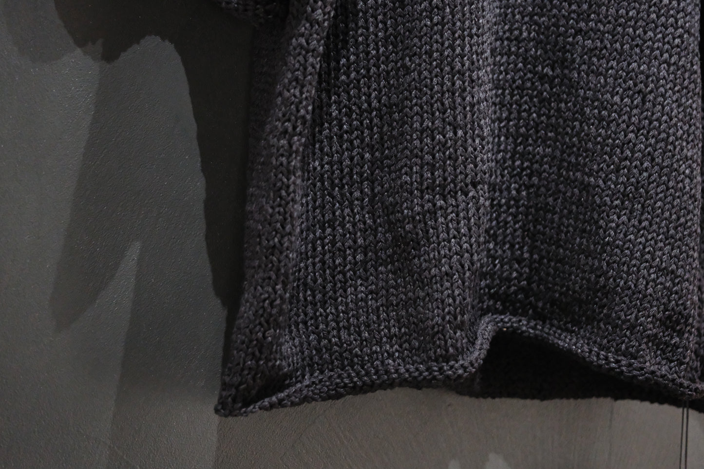 POSTELEGANT / Washi Paper Cotton Hand Knit Pull-Over / Black