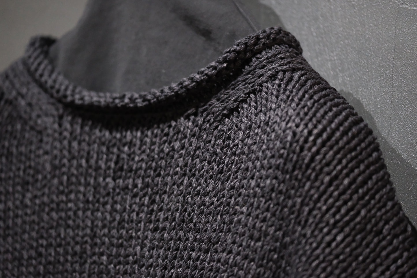POSTELEGANT / Washi Paper Cotton Hand Knit Pull-Over / Black