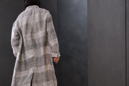 Isabella Stefanelli / (XVI)_Pablo Coat / Fabric 35_E “ On Ecru “ Hand Woven