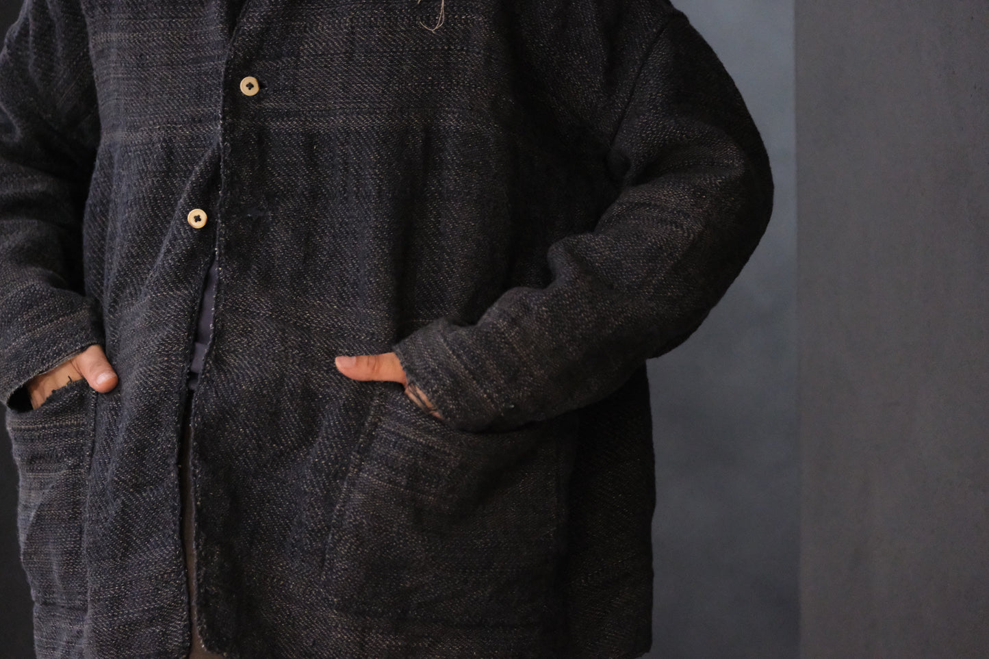 Isabella Stefanelli / (XVI)_Isadora Jacket / Fabric 37_U_BP  Hand Woven