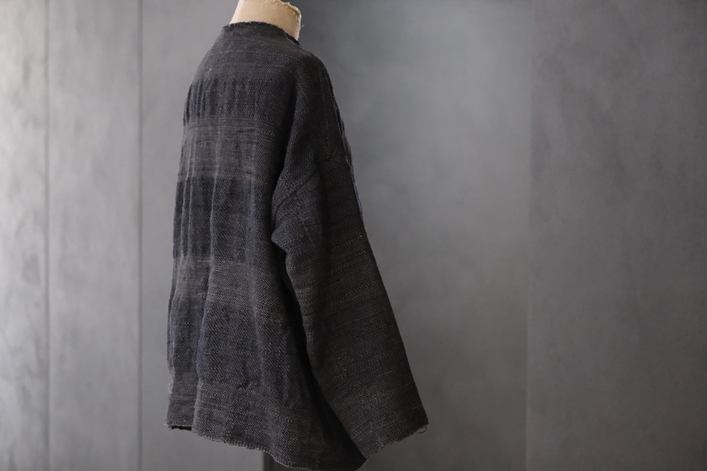 Isabella Stefanelli / (XVI)_Isadora Jacket / Fabric 37_U_BP  Hand Woven