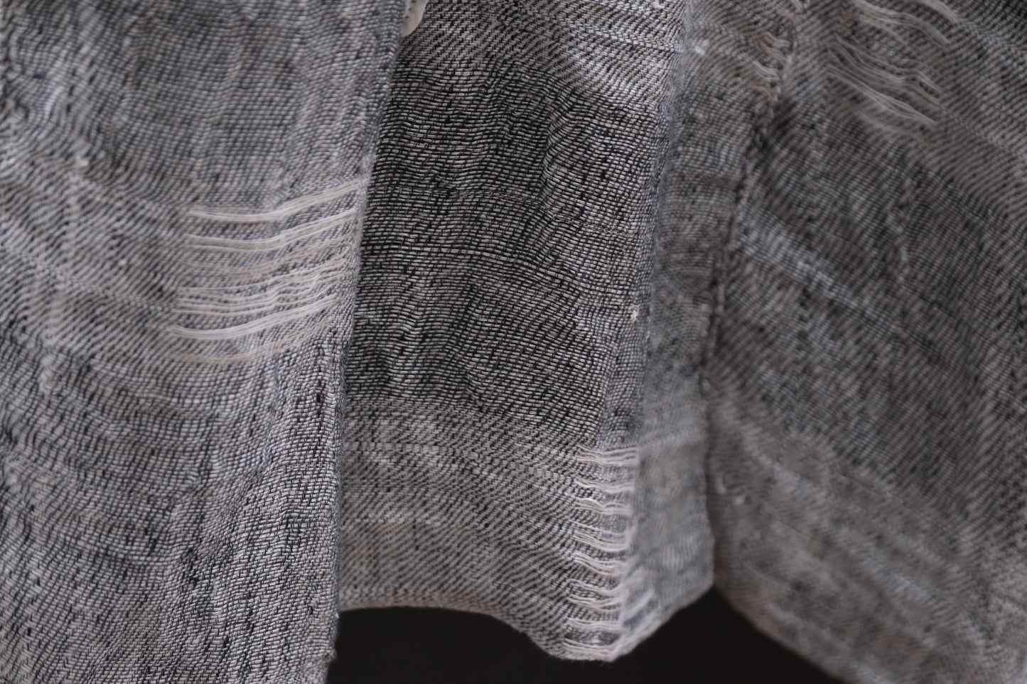 Isabella Stefanelli / (XVI)_Pablo Coat / Fabric 35_E “ On Ecru “ Hand Woven