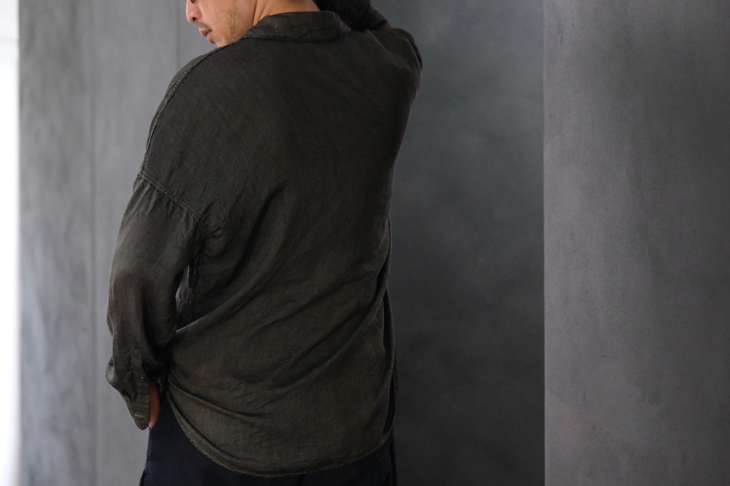 【受注商品】MINIMAL SLOPE / LOOSE SHIRT　(Sample Color : Grene)