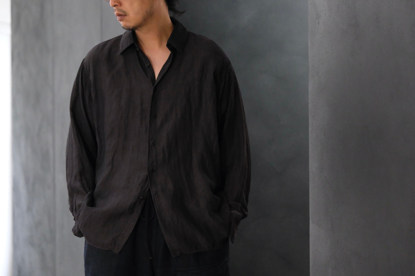 【受注商品】MINIMAL SLOPE / BASIC SHIRT　(Sample Color : Amaranth)