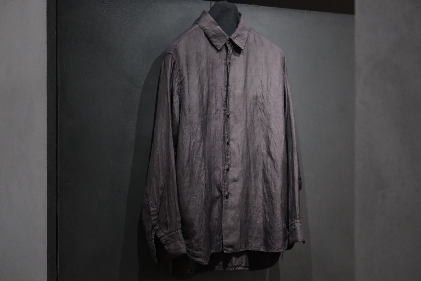 【受注商品】MINIMAL SLOPE / BASIC SHIRT　(Sample Color : Amaranth)