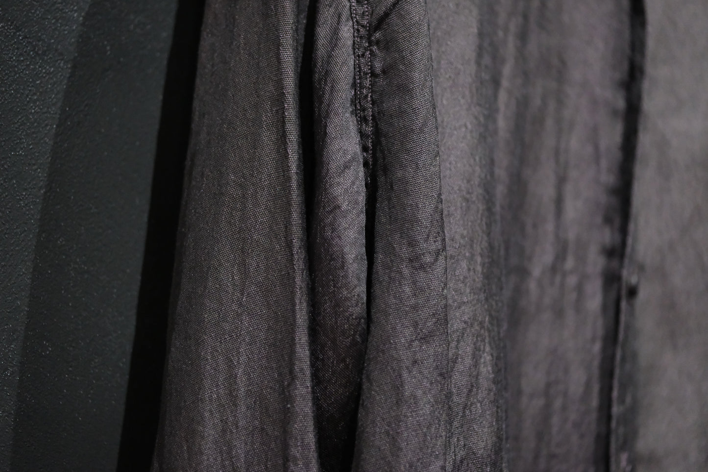 【受注商品】MINIMAL SLOPE / BASIC SHIRT　(Sample Color : Amaranth)