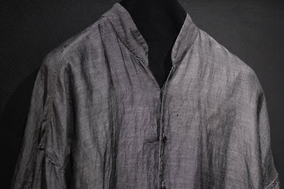【受注商品】MINIMAL SLOPE / TOP BUTTONLESS SHIRT　(Sample Color : 無染色)