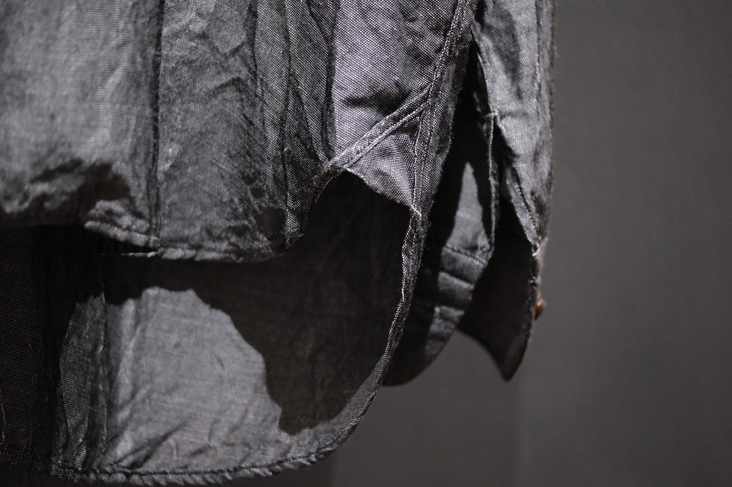 【受注商品】MINIMAL SLOPE / TOP BUTTONLESS SHIRT　(Sample Color : 無染色)