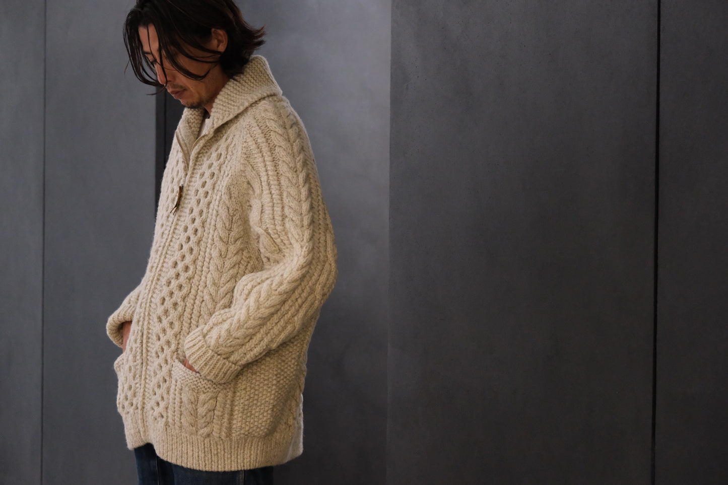 Slopeslow / Jamieson’s Shetland wool/Hand Knitting Cowichan sweater