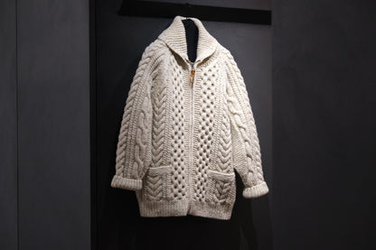 Slopeslow / Jamieson’s Shetland wool/Hand Knitting Cowichan sweater