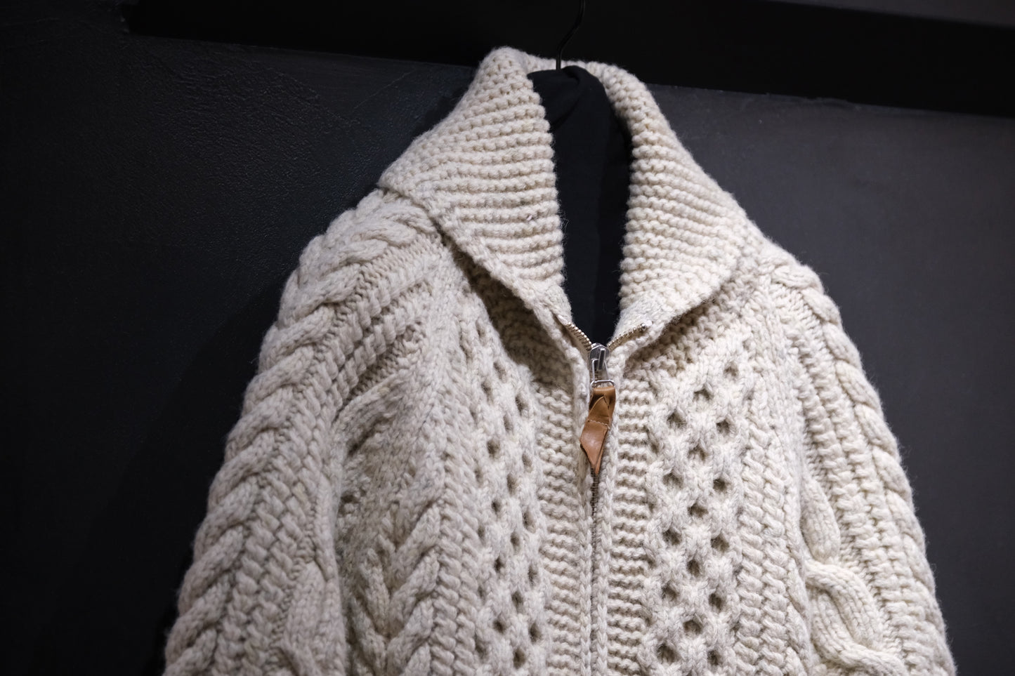 Slopeslow / Jamieson’s Shetland wool/Hand Knitting Cowichan sweater