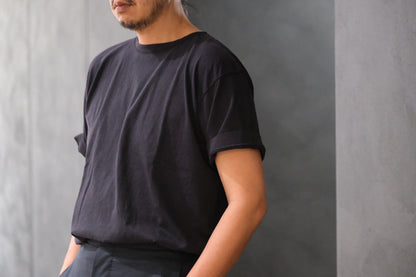 SPECIAL IN ORDINARY / 03 M.M.Boat-Neck Tee / BLACK ULTRAMARINE