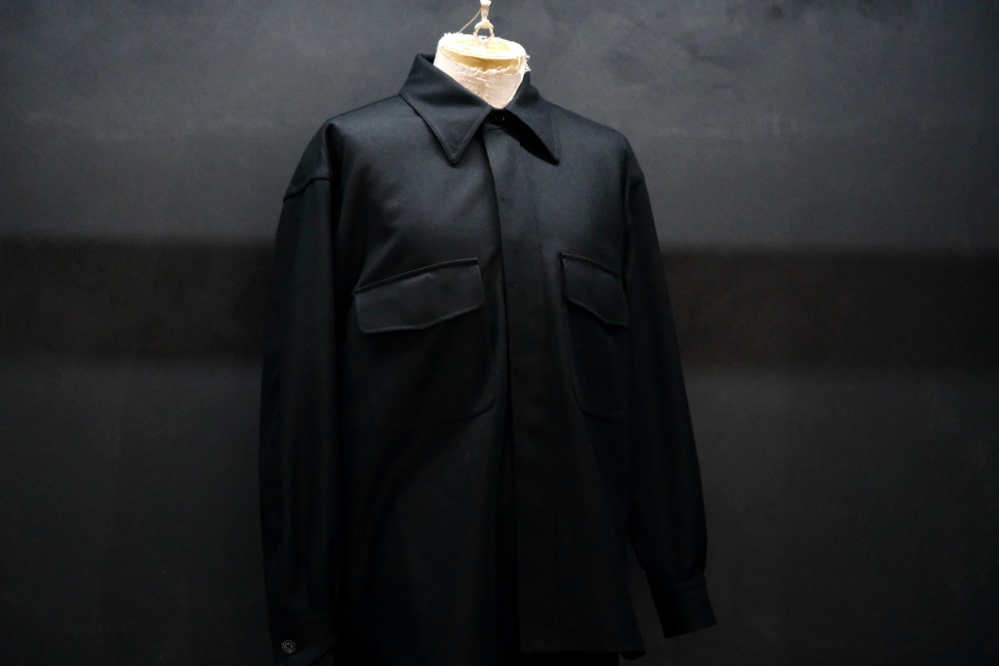 ANTOS/DOUBLE POCKET OVER SHIRT/BLACK