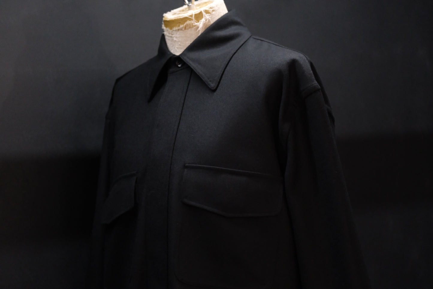 ANTOS/DOUBLE POCKET OVER SHIRT/BLACK
