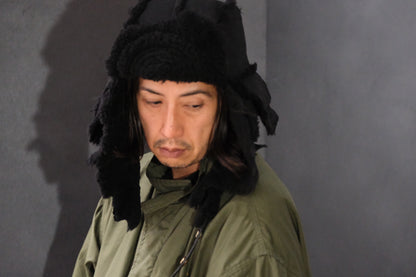GOOD KARMA DEVELOPMENT /  MOUTON BOMBER CAP “MOORE” / BLACK
