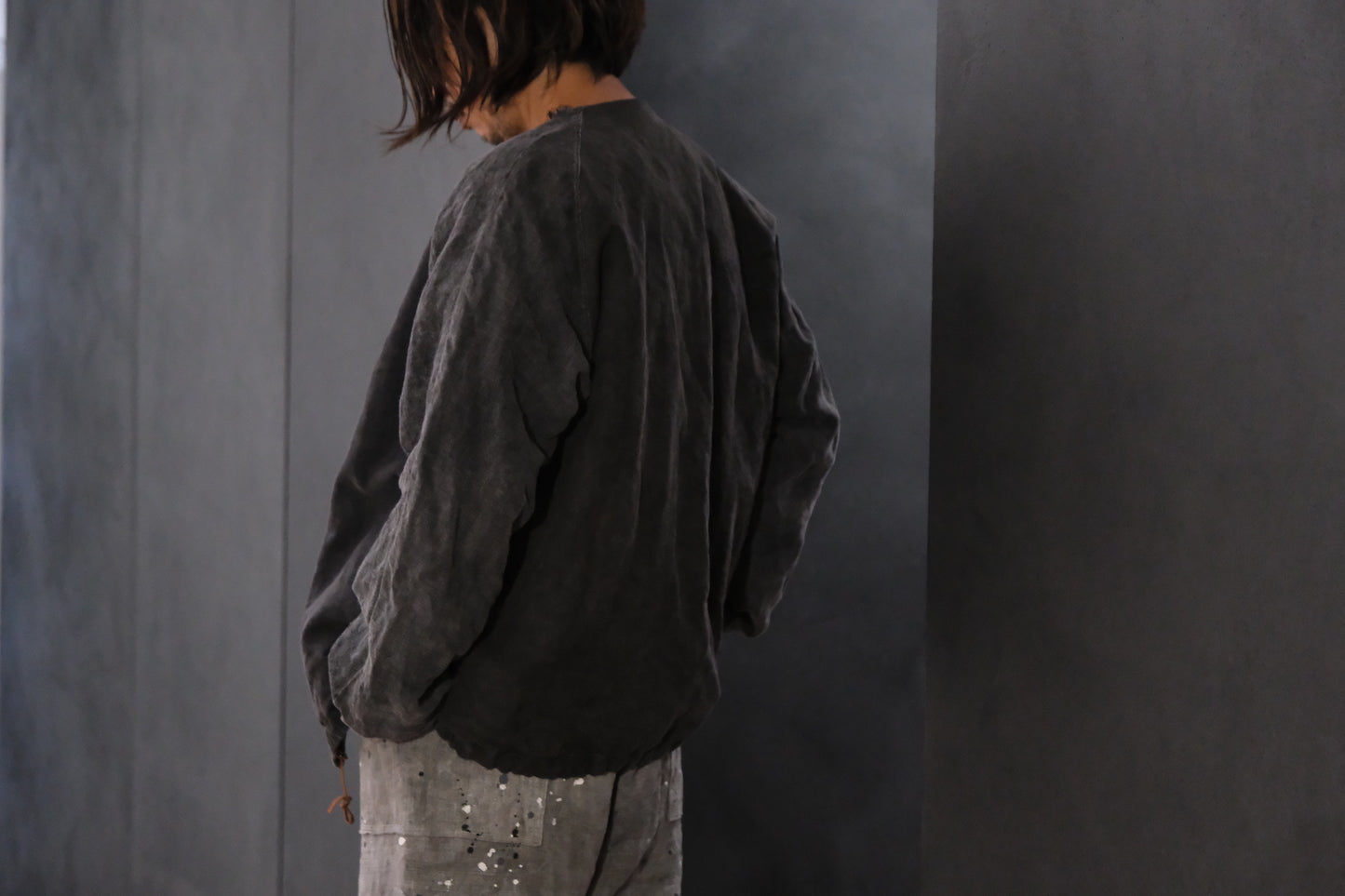 【受注商品】wright. / No-coller coach jacket (Hight density nylon taffeta coating / European vintage linen Sumi ink dye )