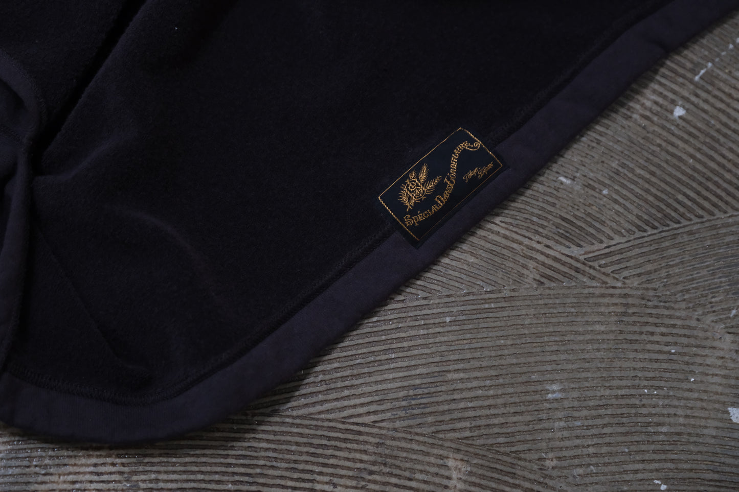 Special In Ordinary / HUN Pile High-Neck Long Sleeve / GRAPHITE (黒鉛）