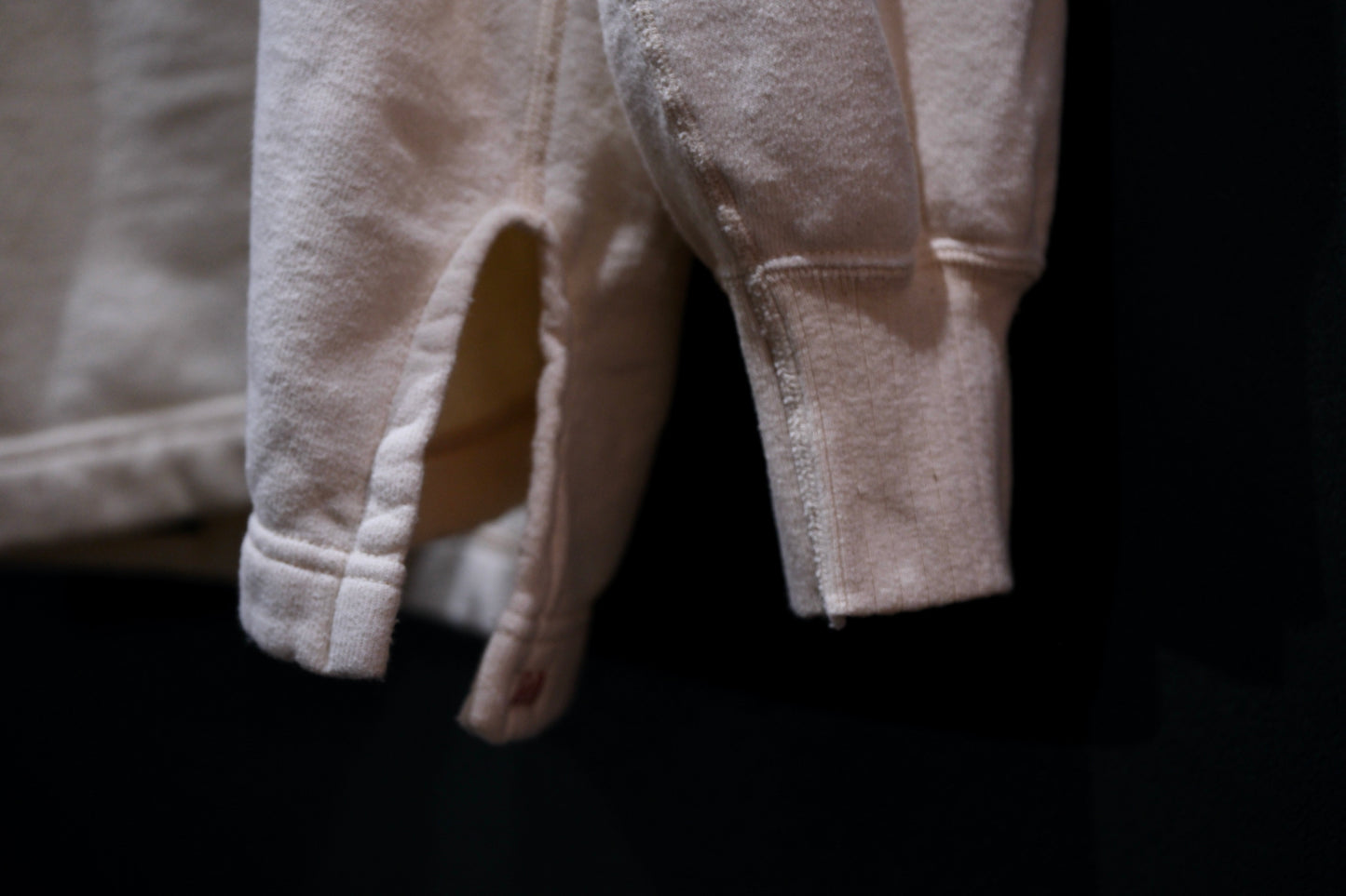 Special In Ordinary / HUN Pile High-Neck Long Sleeve / RAW (生成り）