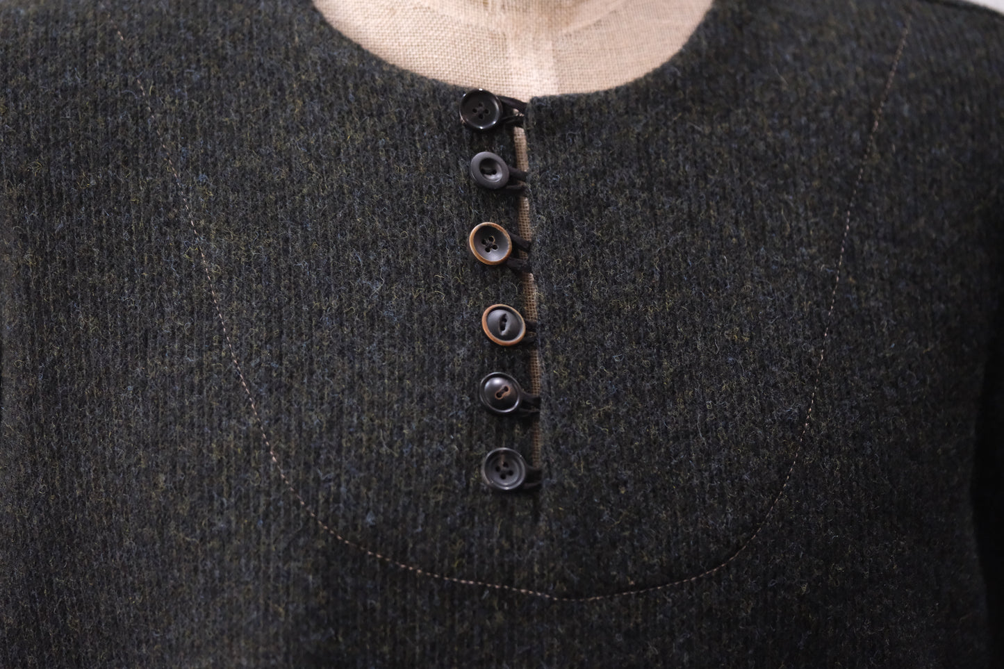 A TENTATIVE ATELIER /  Basil  /  HENRY NECK KNIT