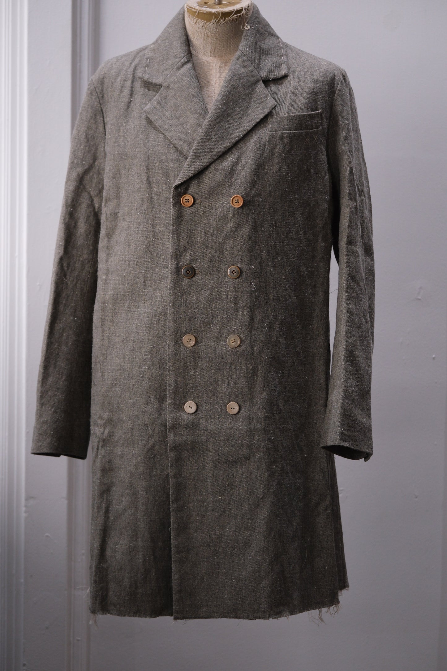 A TENTATIVE ATELIER /  Mattheus  /  DOUBLE BREAST TAILORED COAT