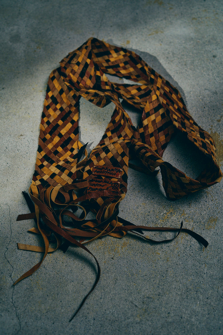 GOOD KARMA DEVELOPMENT /  Leather Stole"CASTRO" / BROWN